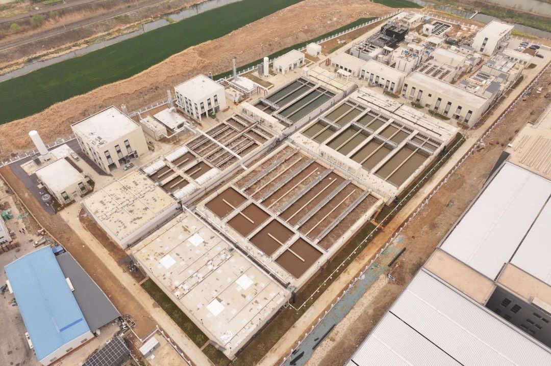 鳳陽經濟開發區污水處理廠二期工程順利通過竣工驗收.jpg
